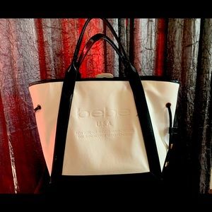 Bebe Tote bag